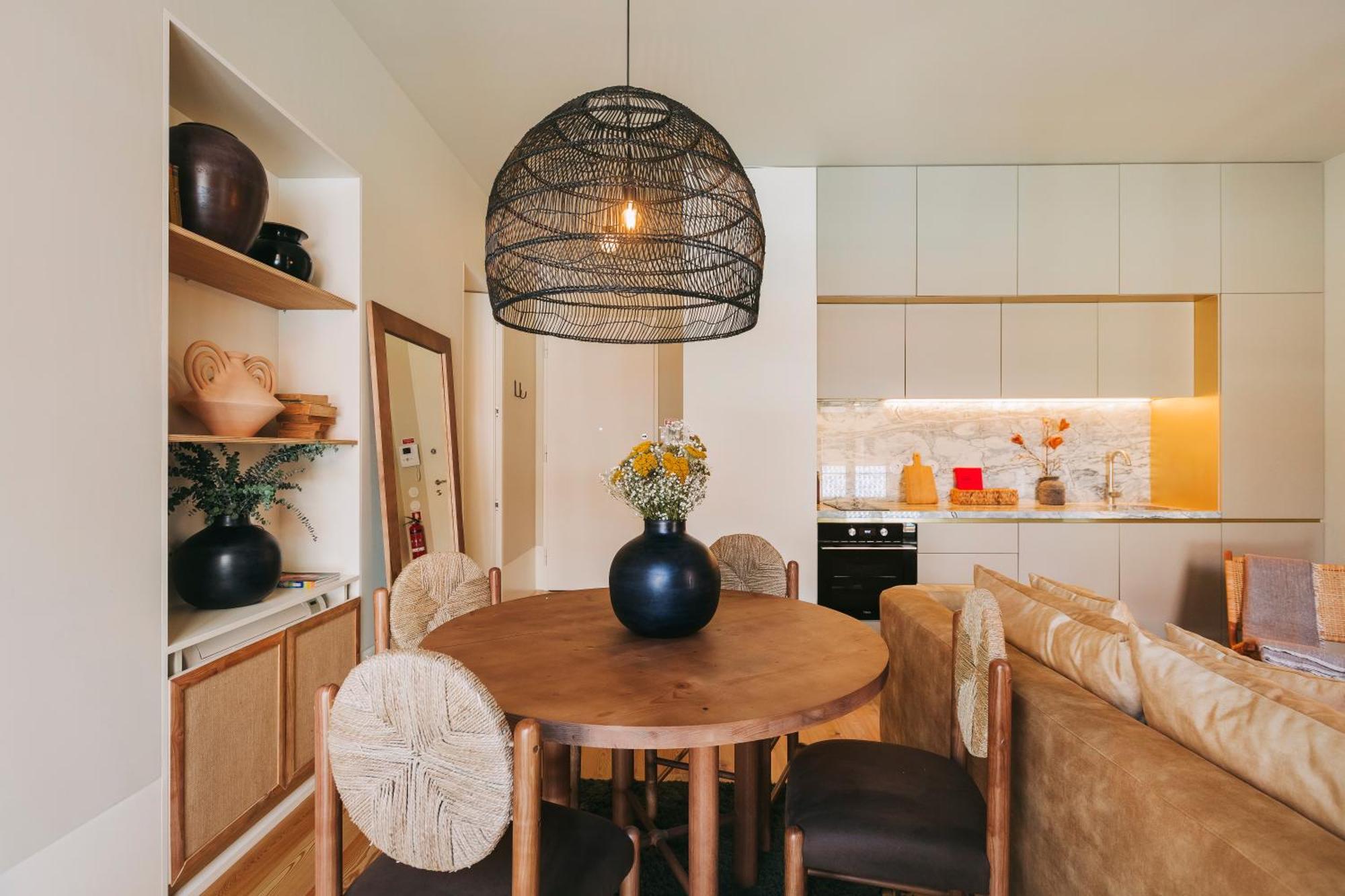 Village Aparthotel By Boa Порту Номер фото A kitchen in a typical apartment at The Standard East Village