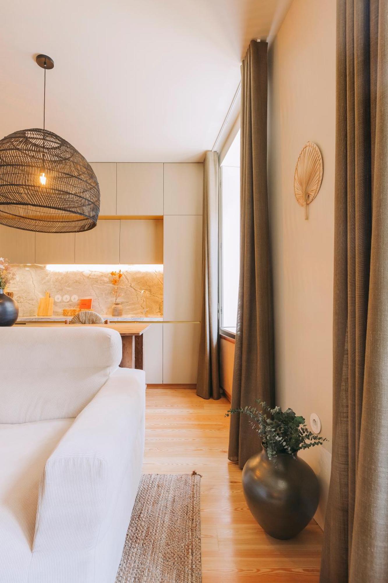 Village Aparthotel By Boa Порту Номер фото Curtains in a living room